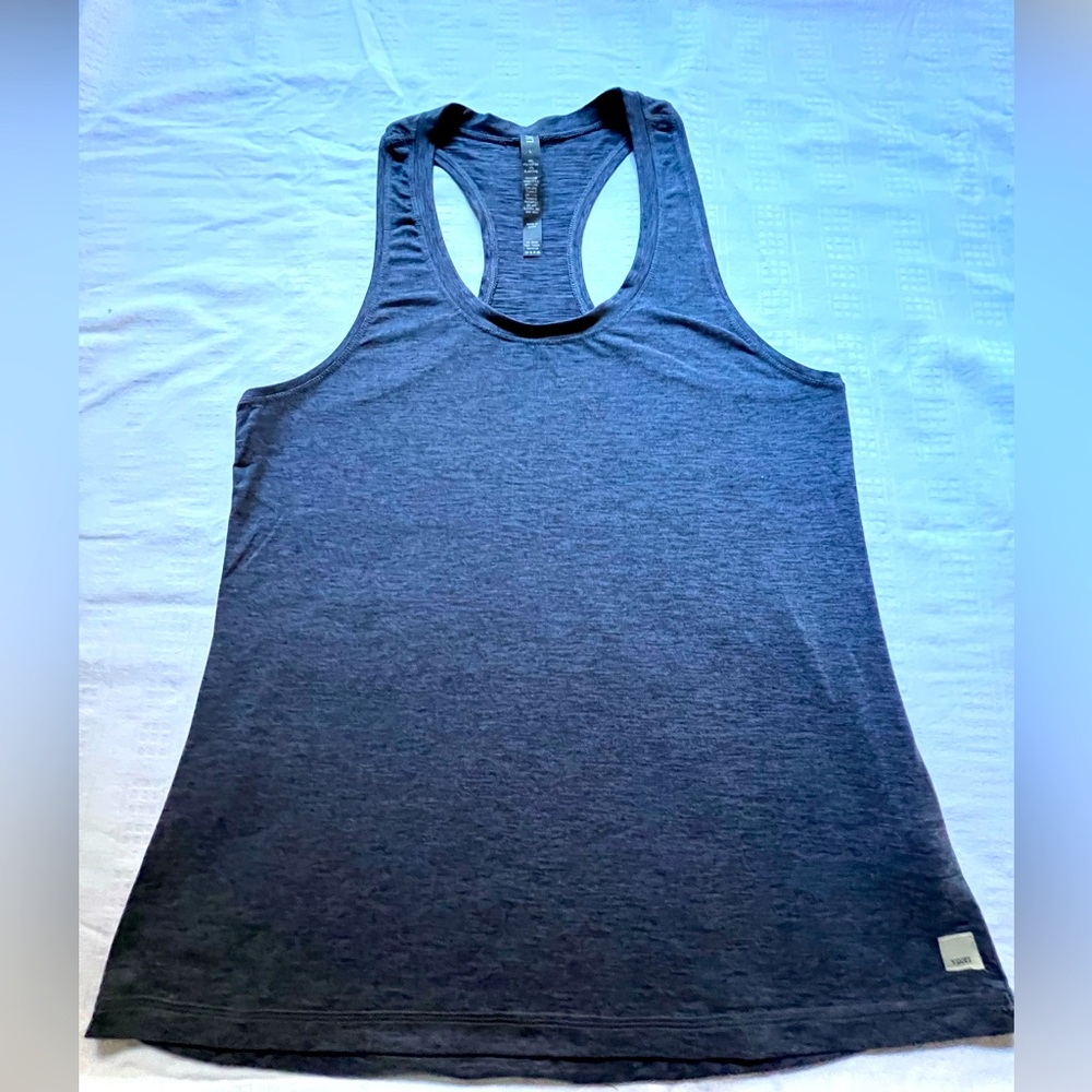 Vuori Lux Performance Tank